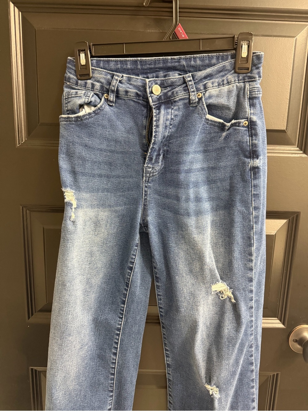 DOKOTOO Women’s Size 4 Distressed Straight Leg Cropped Jeans Raw Hem